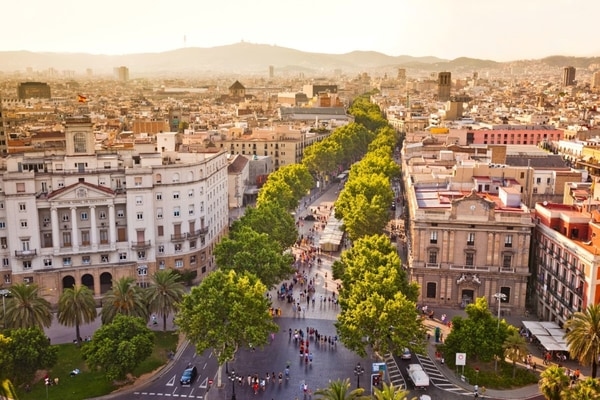 Fly & cruise fra Barcelona – sommer 2026