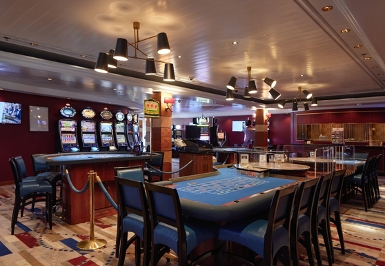 MyCruise P&O-Cruises Aurora Offentlige-arealer Casino-butikker1