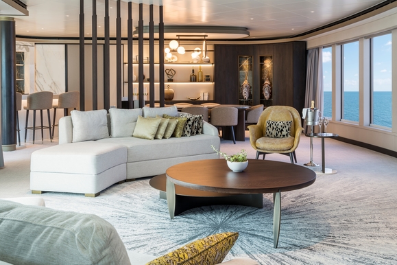 MyCruise Norwegian-Cruise-Line Gem Kahytter Suite H13