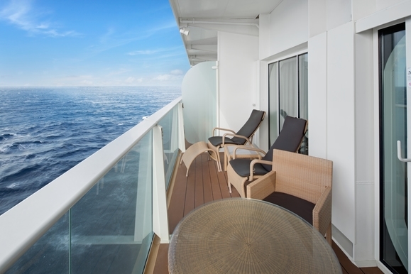 MyCruise Royal-Caribbean-Cruise-Line Oasis-of-the-Seas Kahytter Suite GS 5