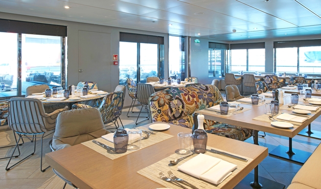 MyCruise Emerald-Cruises Emerald-Sakara Offentlige-arealer Restauranter3