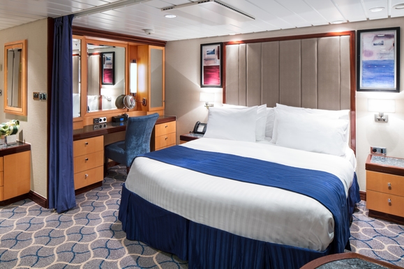 MyCruise Royal-Caribbean-Cruise-Line Liberty-of-the-Seas Kahytter Suite GS1