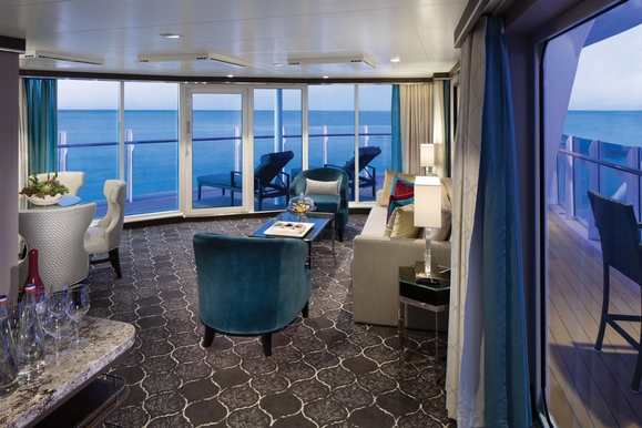 MyCruise Royal-Caribbean-Cruise-Line Symphony-of-the-Seas Kahytter Suite AX1