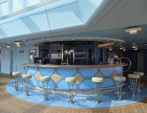 MyCruise PAO Arcadia Offentlige-arealer Barer-lounger-atrium3