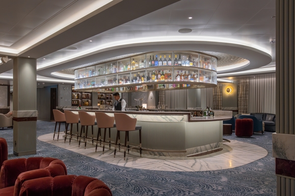 MyCruise Silversea Silver-Ray Offentlige-arealer Barer-lounger-atrium7