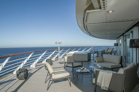MyCruise Ponant Le-Commandant-Charcot Kahytter Suite SA5