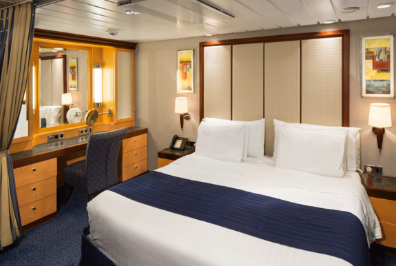 MyCruise Royal-Caribbean-Cruise-Line Liberty-of-the-Seas Kahytter Suite GT3