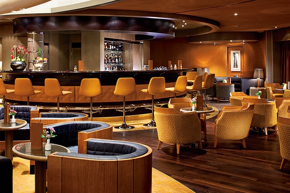 MyCruise Holland-America-Line Nieuw-Amsterdam Offentlige-arealer Barer-lounger-atrium1