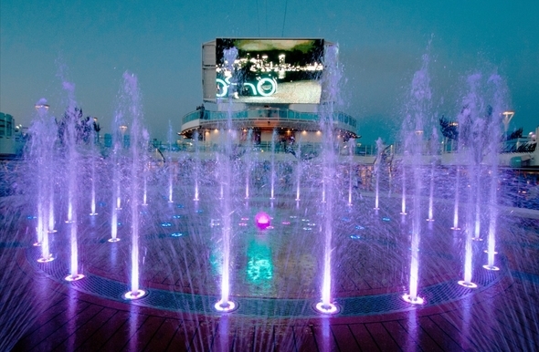 MyCruise Princess-Cruises SKY Offentlige-arealer Teater-underholdning2