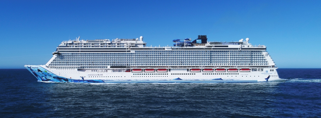 MyCruise Norwegian-Cruise-Line Bliss Offentlige-arealer Luftfoto3