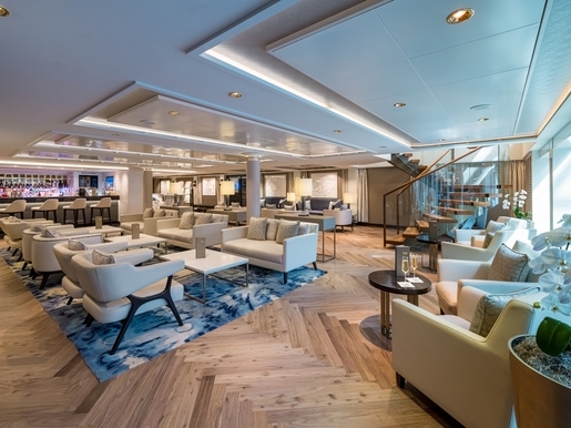 MyCruise Norwegian-Cruise-Line Bliss Offentlige-arealer Barer-lounger-atrium13