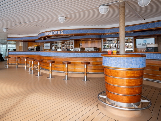 MyCruise Norwegian-Cruise-Line Sky Offentlige-arealer Barer-lounger-atrium7