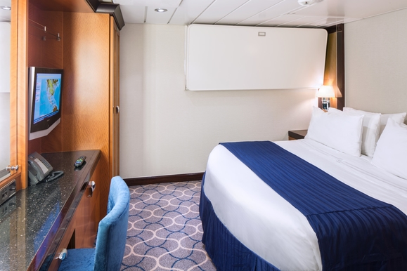 MyCruise Royal-Caribbean-Cruise-Line Liberty-of-the-Seas Kahytter Suite VS4