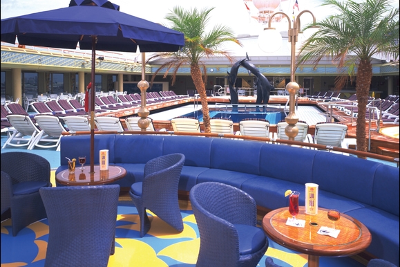 MyCruise Holland-America-Line Zaandam Offentlige-arealer Barer-lounger-atrium2