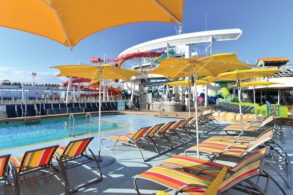 MyCruise Royal-Caribbean-Cruise-Line Oasis-of-the-Seas Offentlige-arealer Pool-spa7