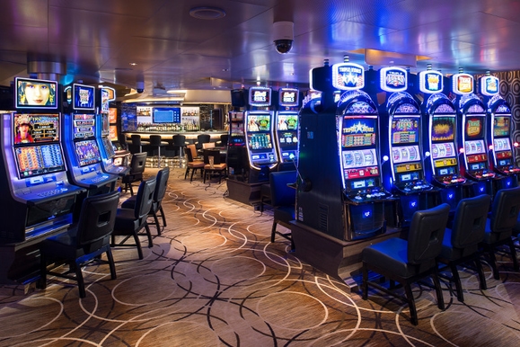 MyCruise Holland-America-Line Koningsdam Offentlige-arealer Casino-butikker1