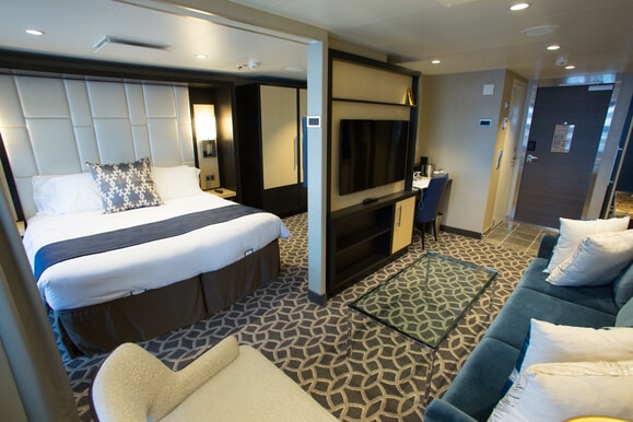 MyCruise Royal-Caribbean-Cruise-Line Ovation-of-the-Seas Kahytter Suite GT2