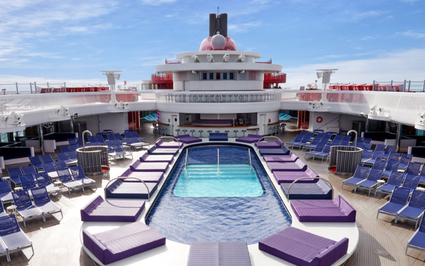 MyCruise Virgin-Voyages Scarlet-Lady Offentlige-arealer Pool-spa1