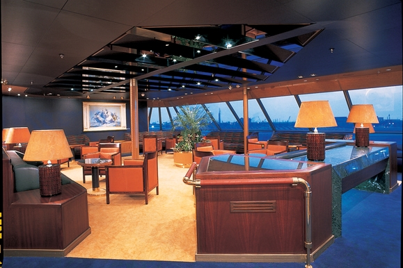 MyCruise Holland-America-Line Zaandam Offentlige-arealer Barer-lounger-atrium1