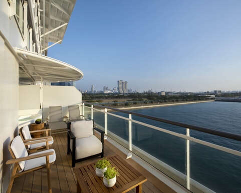 MyCruise Celebrity-Cruises Summit Kahytter Suite RS1