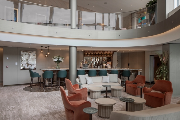 MyCruise Silversea Silver-Nova Offentlige-arealer Barer-lounger-atrium4