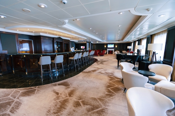 MyCruise Azamara Azamara-Quest Offentlige-arealer Barer-lounger-atrium5