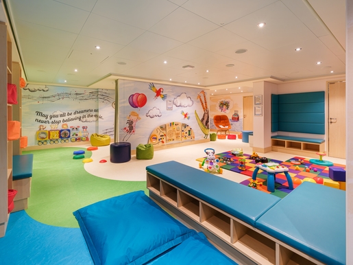 MyCruise Norwegian-Cruise-Line Encore Offentlige-arealer Teater-underholdning7