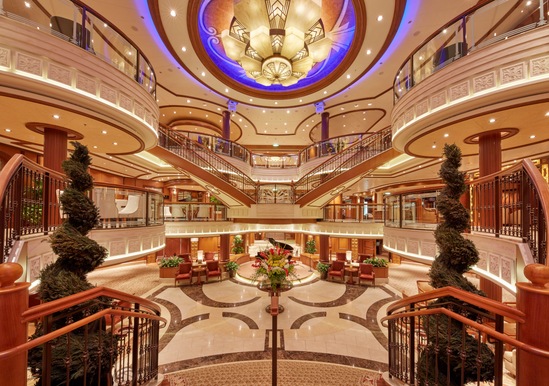 MyCruise Cunard Queen-Elizabeth Offentlige-arealer Barer-lounger-atrium2