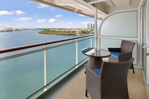 MyCruise Royal-Caribbean-Cruise-Line Rhapsody-of-the-Seas Kahytter Suite GT7