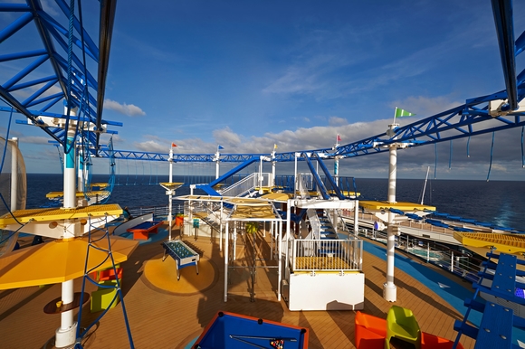 MyCruise-Carnival-Sunrise-Offentlige-arealer-Sport-fitness3