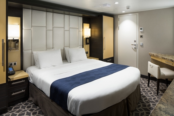MyCruise Royal-Caribbean-Cruise-Line Sprectrum-of-the-Seas Kahytter Suite OS1