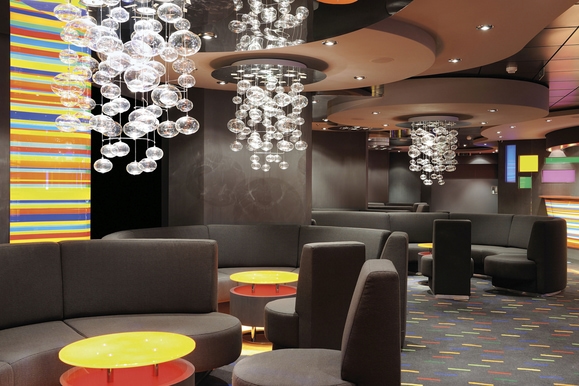 MyCruise MSC Fantasia Offentlige-arealer Barer-lounger-atrium3