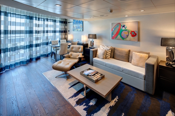 MyCruise Royal-Caribbean-Cruise-Line Quantum-of-the-Seas Kahytter Suite GX2