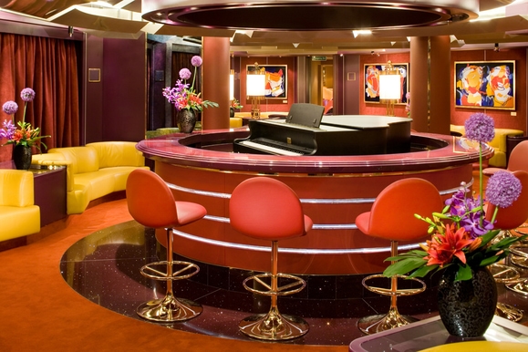 MyCruise Holland-America-Line Eurodam Offentlige-arealer Barer-lounger-atrium2