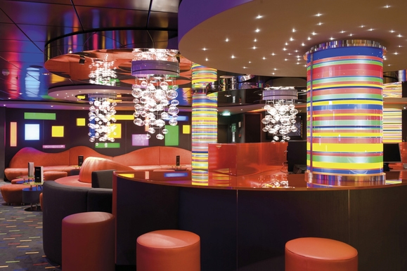 MyCruise MSC Fantasia Offentlige-arealer Barer-lounger-atrium1