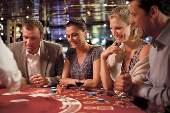 MyCruise Holland-America-Line Zuiderdam Offentlige-arealer Casino-butikker1