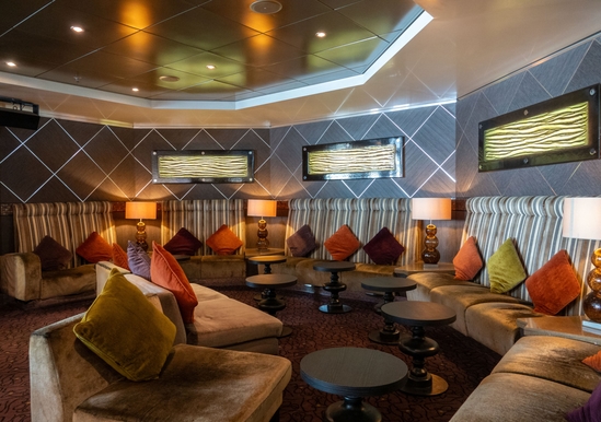 MyCruise Celestyal-Cruises Celestyal-Journey Offentlige-arealer Barer-lounger-atrium1