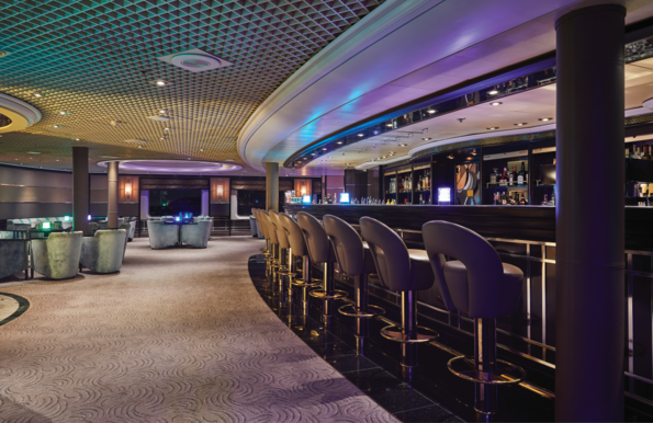 MyCruise Silversea Silver-Wind Offentlige-arealer Barer-lounger-atrium3