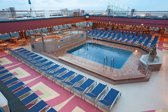MyCruise Carnival Freedom Offentlige-arealer Pool-spa1