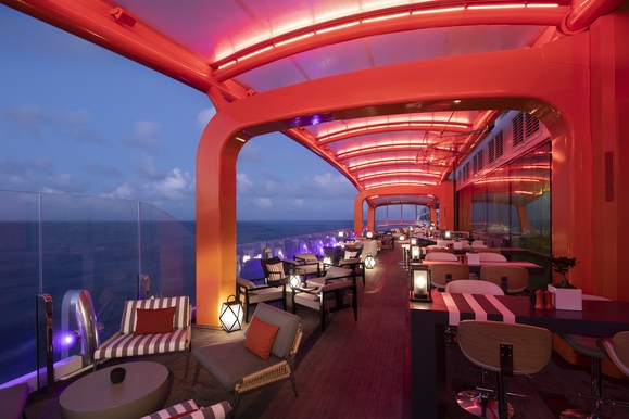 MyCruise Celebrity-Cruises Apex Offentlige-arealer Barer-lounger-atrium3