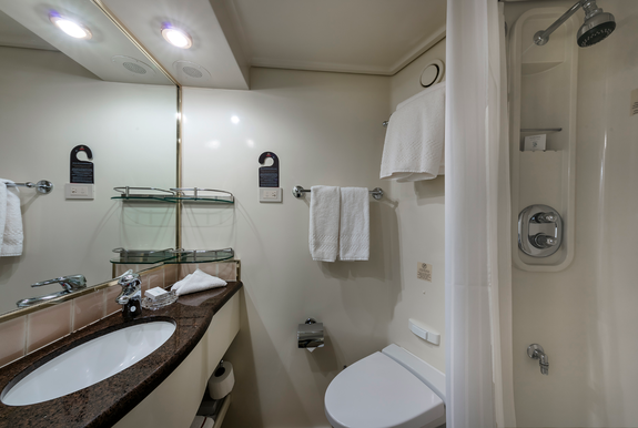 MyCruise Cunard Queen-Elizabeth Kahytter Balkon BX2