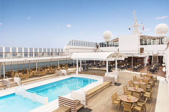 MyCruise MSC Sinfonia Offentlige-arealer Pool-Spa3