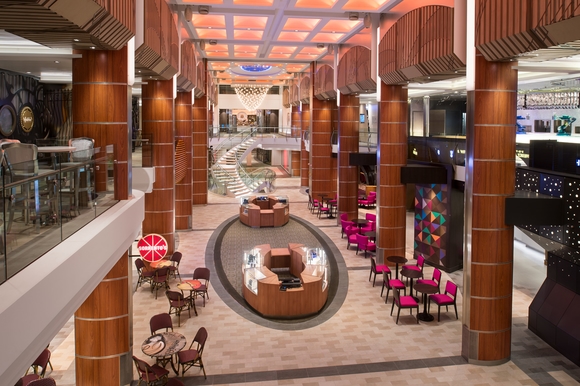 MyCruise Royal-Caribbean-Cruise-Line Anthem-of-the-Seas Offentlige-arealer Barer-lounger-atrium7