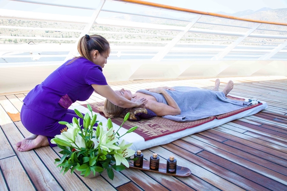 MyCruise SeaDream SeaDream-ll Offentlige-arealer Pool-spa6