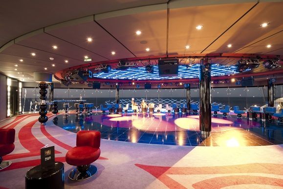 MyCruise MSC Divina Offentlige-arealer Teater-underholdning2