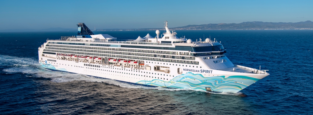 MyCruise Norwegian-Cruise-Line Spirit Offentlige-arealer Luftfoto3