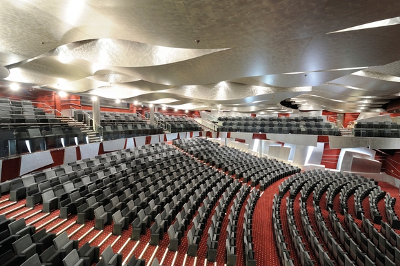 MyCruise MSC Fantasia Offentlige-arealer Teater-underholdning2