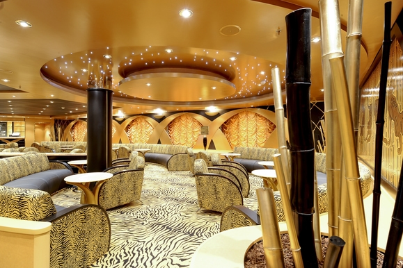 MyCruise MSC Magnifica Offentlige-arealer Barer-lounger-atrium1
