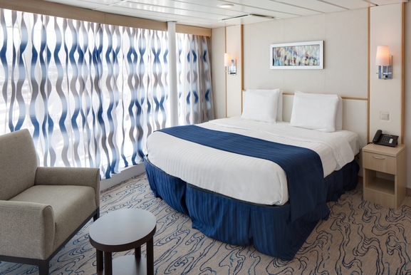 MyCruise Royal-Caribbean-Cruise-Line Voyager-of-the-Seas Kahytter Suite VP1