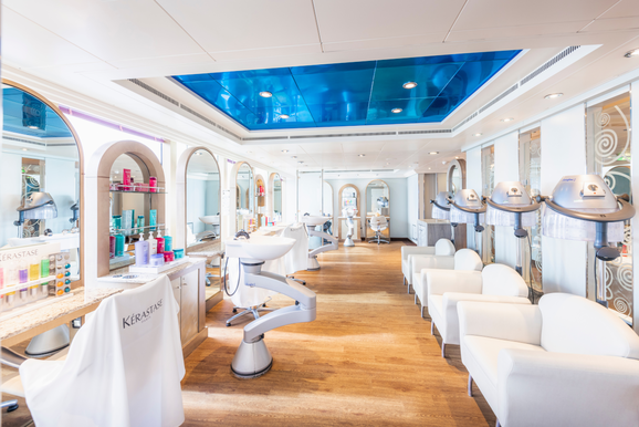 MyCruise Cunard Queen-Victoria Offentlige-arealer Pool-spa4